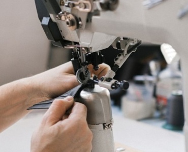 Jak rozkręcić niewielką produkcję i zbudować markę, która sprzedaje?