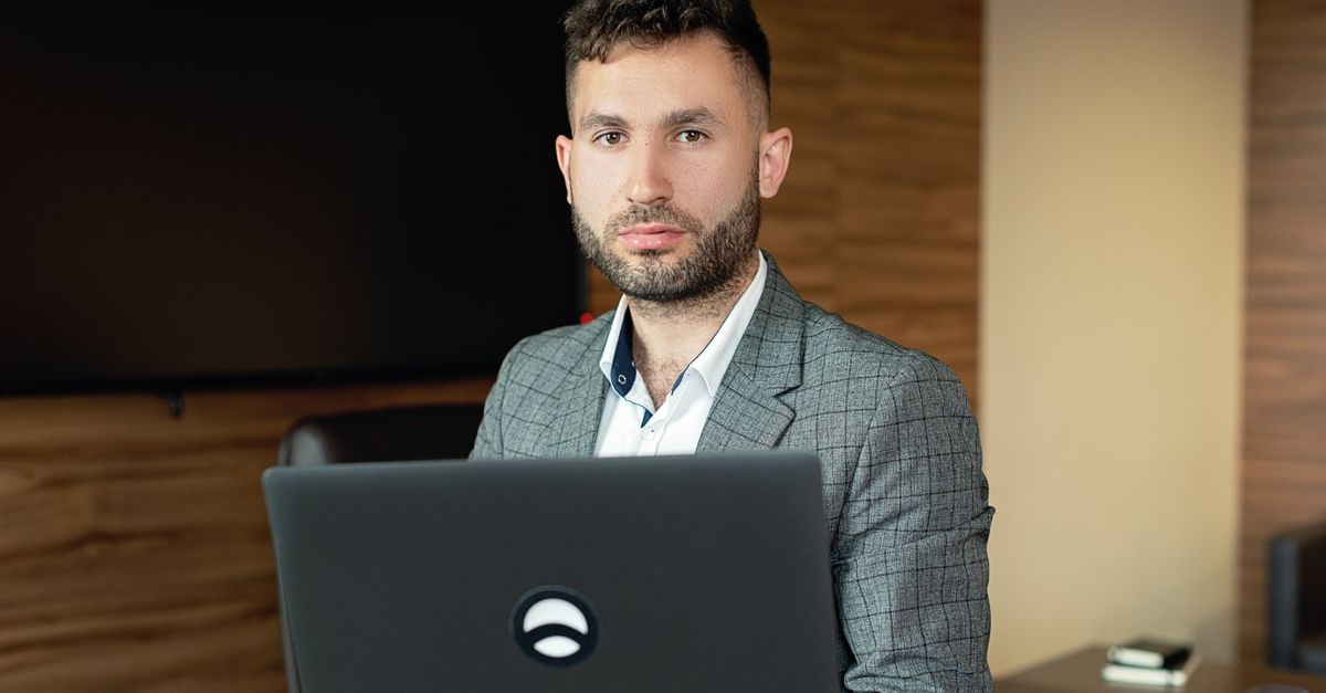 Odpowiedzialny biznes bez tajemnic: co to jest i dlaczego opłaca się firmom oraz światu?