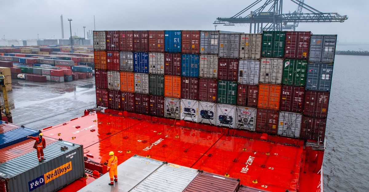 Platforma logistyczna w praktyce: kluczowe funkcje, które usprawniają dostawy i obniżają koszty