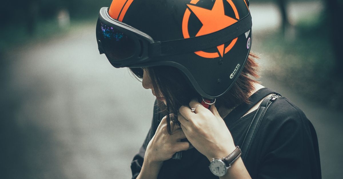 Jak wybrać idealny kask motocyklowy? Praktyczny przewodnik dla każdego motocyklisty