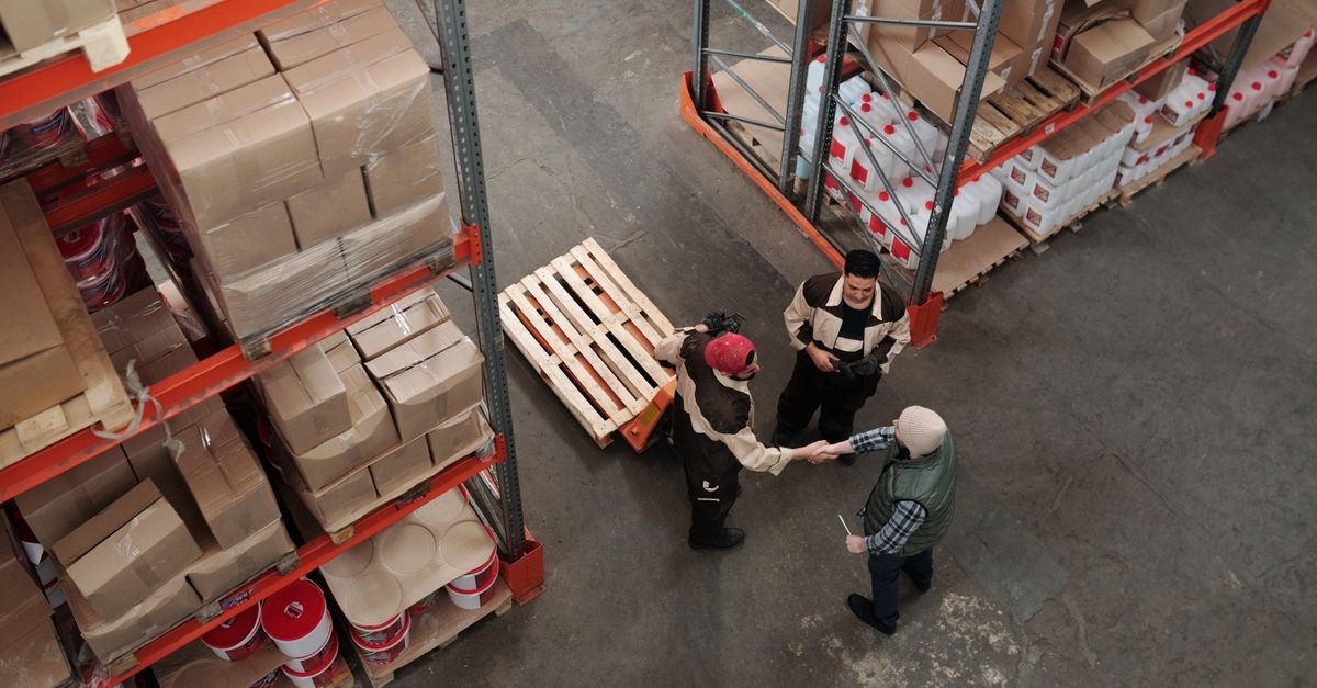 Logistyka bez zatorów: 7 sposobów na sprawniejsze procesy w Twojej firmie